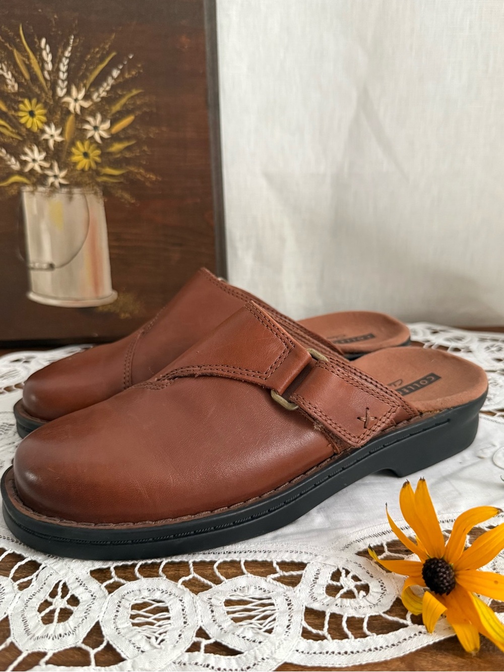 NWOB Clarks Collection Leather Mules 7.5 Saddle Brown Cushion Soft Clogs Shoe